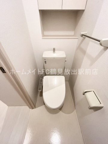 東大阪市稲田上町１丁目のアパートの独立洗面台