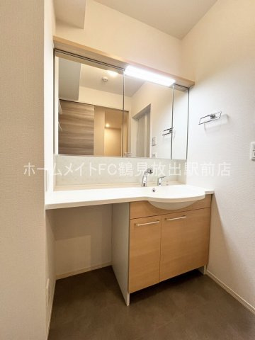 東大阪市稲田上町１丁目のアパートの浴室