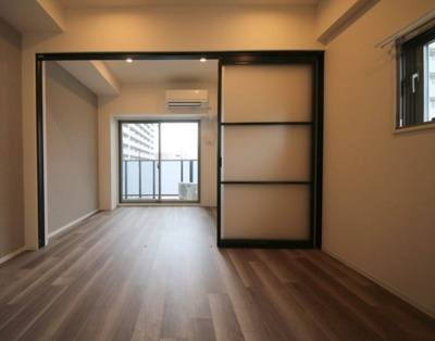 【居間・リビング】 | シーズンフラッツ新町 仲介手数料無料