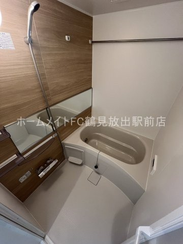 大阪市鶴見区今津南４丁目のアパートの浴室