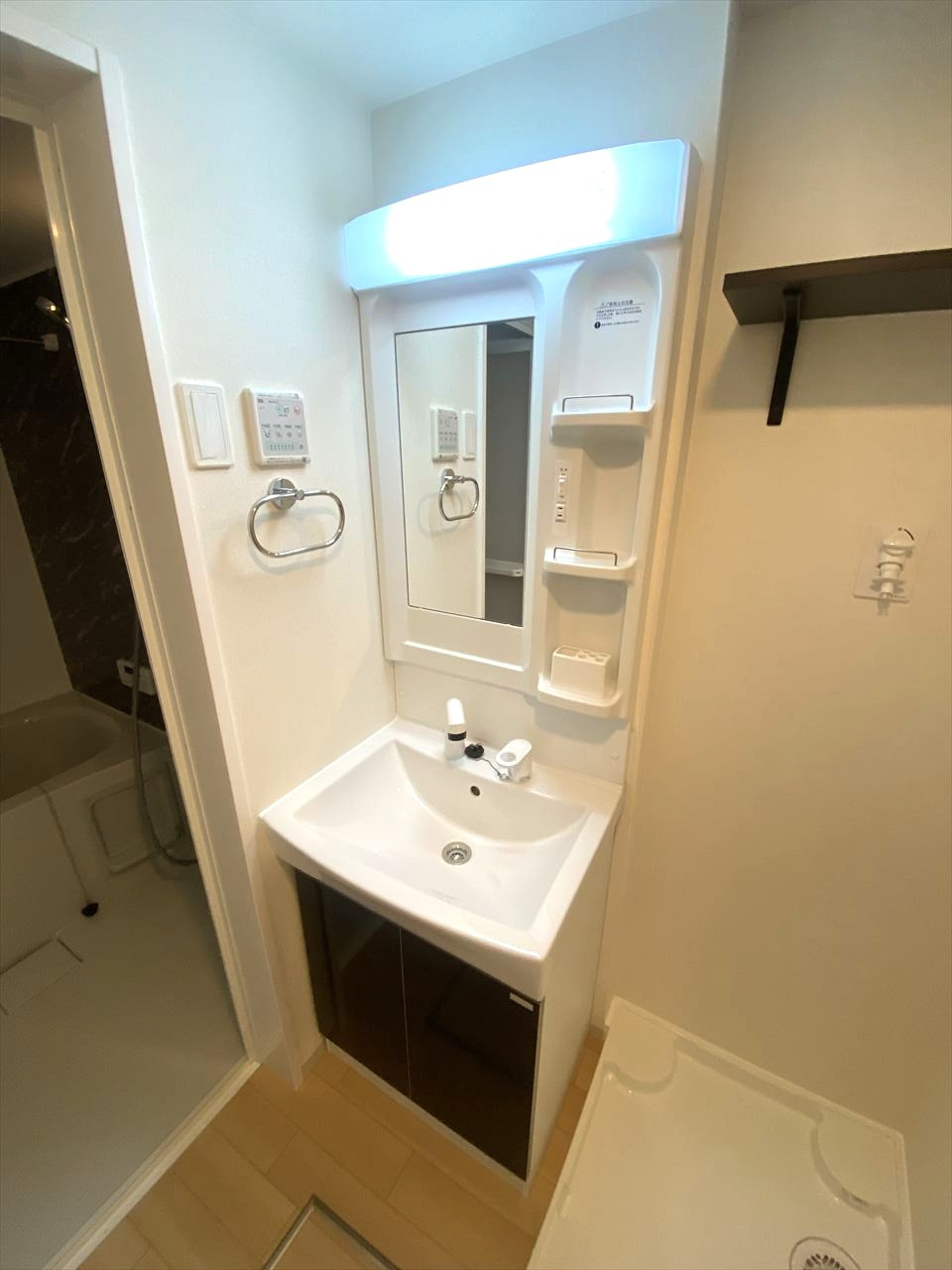 コーセー飯田の独立洗面台