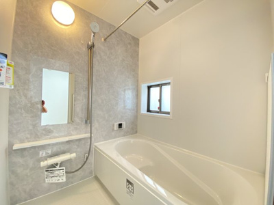 【浴室】 | 浦添市大平（限定1棟） | A号棟　浴室換気乾燥機付き♪