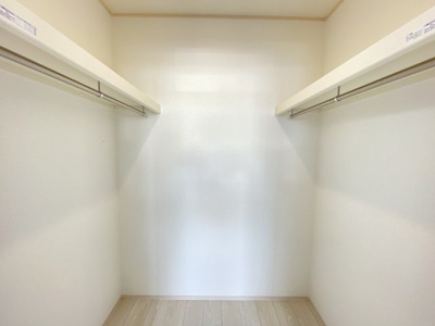 【収納】 | 浦添市大平（限定1棟） | A号棟　洋室7.25帖＋WIC＋収納付き♪