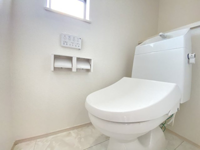【トイレ】 | 浦添市大平（限定1棟） | A号棟　温水洗浄便座♪