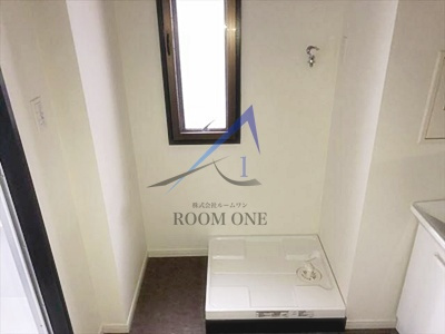 サカエハウスの設備|洗濯機置き場です。