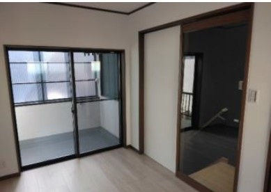 谷六戸建の洋室