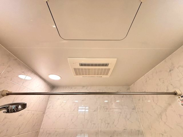 浴室乾燥暖房機付き★