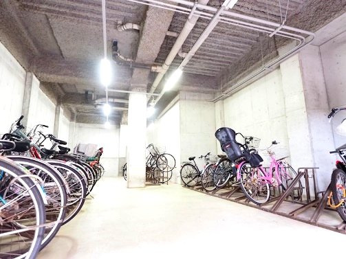 屋根付き駐輪場