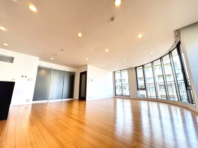 約28帖の広いリビング★