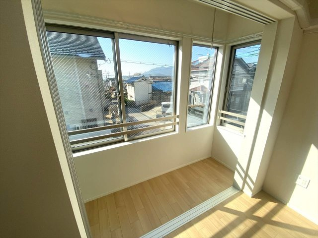 コーセー飯田のバルコニー