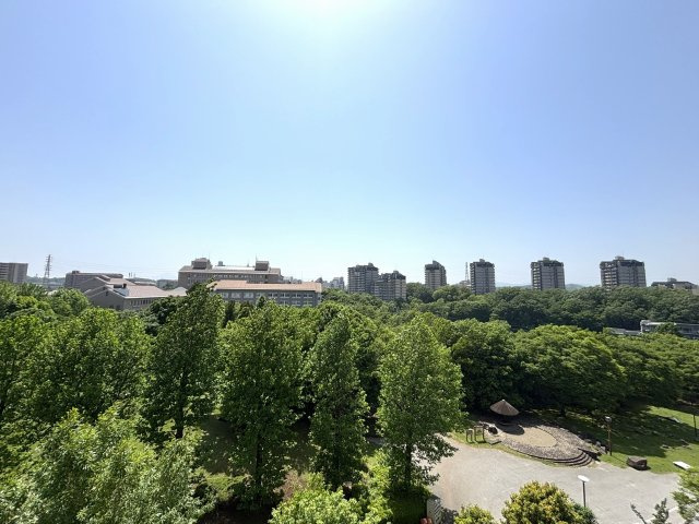 前面棟のない3号棟、売出物件の少ない棟となります。お早目にご検討ください。