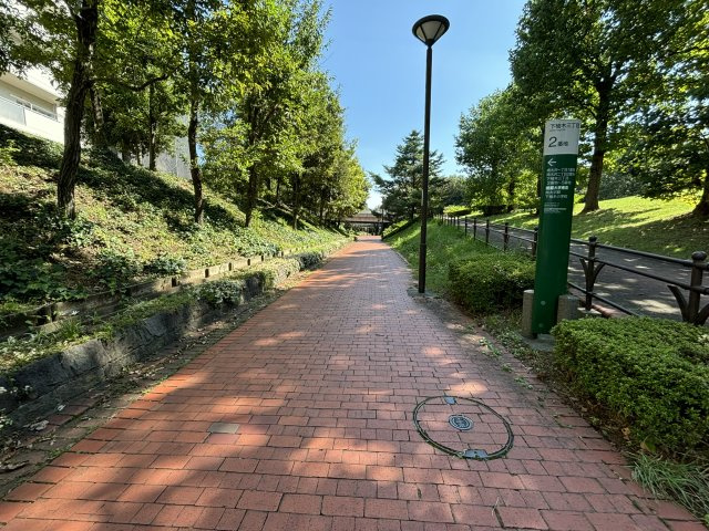 小さなお子様でも安心の遊歩道