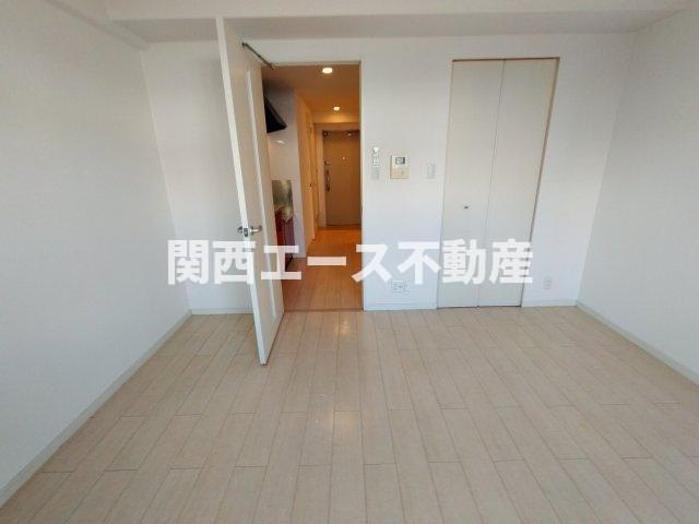  | エスト・ドミール
