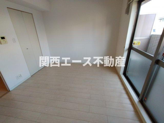  | エスト・ドミール