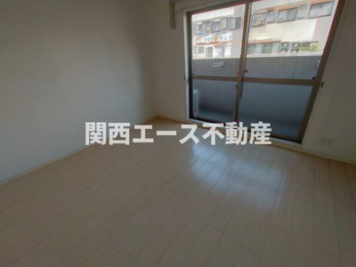  | エスト・ドミール