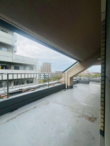 メゾン西明石のバルコニー