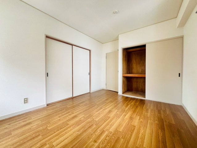 メゾン西明石の寝室