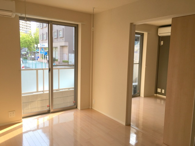 Ｓｕｎｎｙ ＨｅｉｍｓⅢの洋室|南西向きの明るいお部屋　角部屋２面採光