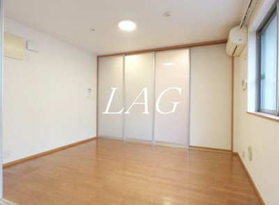 【居間・リビング】 | シルバーグレイス | 洋室のお部屋です。