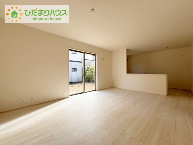 いわき市常磐関船町1期　新築戸建の居間・リビング|お子様が元気に遊べる広々としたリビングです。