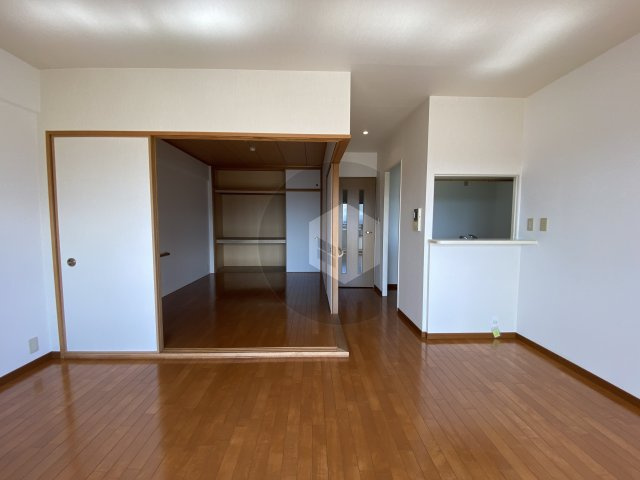 ディオフェルティ花園の周辺