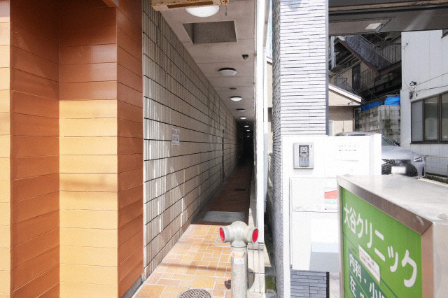 シティハイツ桃谷のエントランス