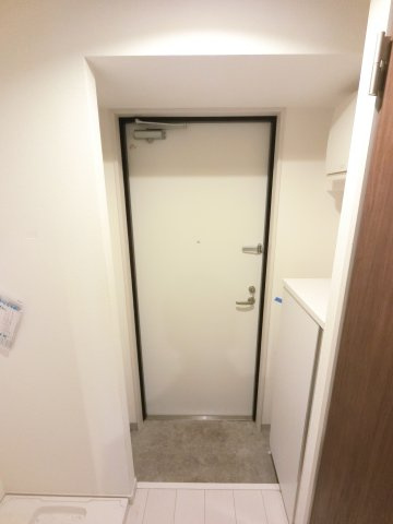 プリズム14番館の玄関