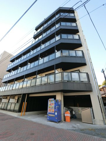 プリズム14番館の外観