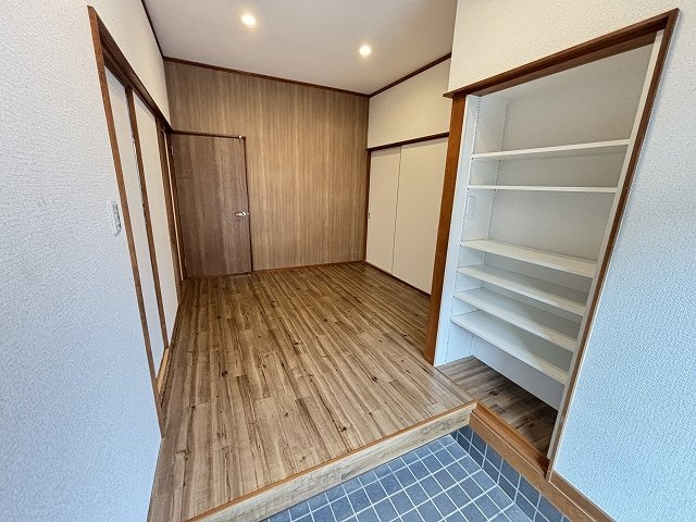 【玄関】 | 結城市大字鹿窪　中古戸建