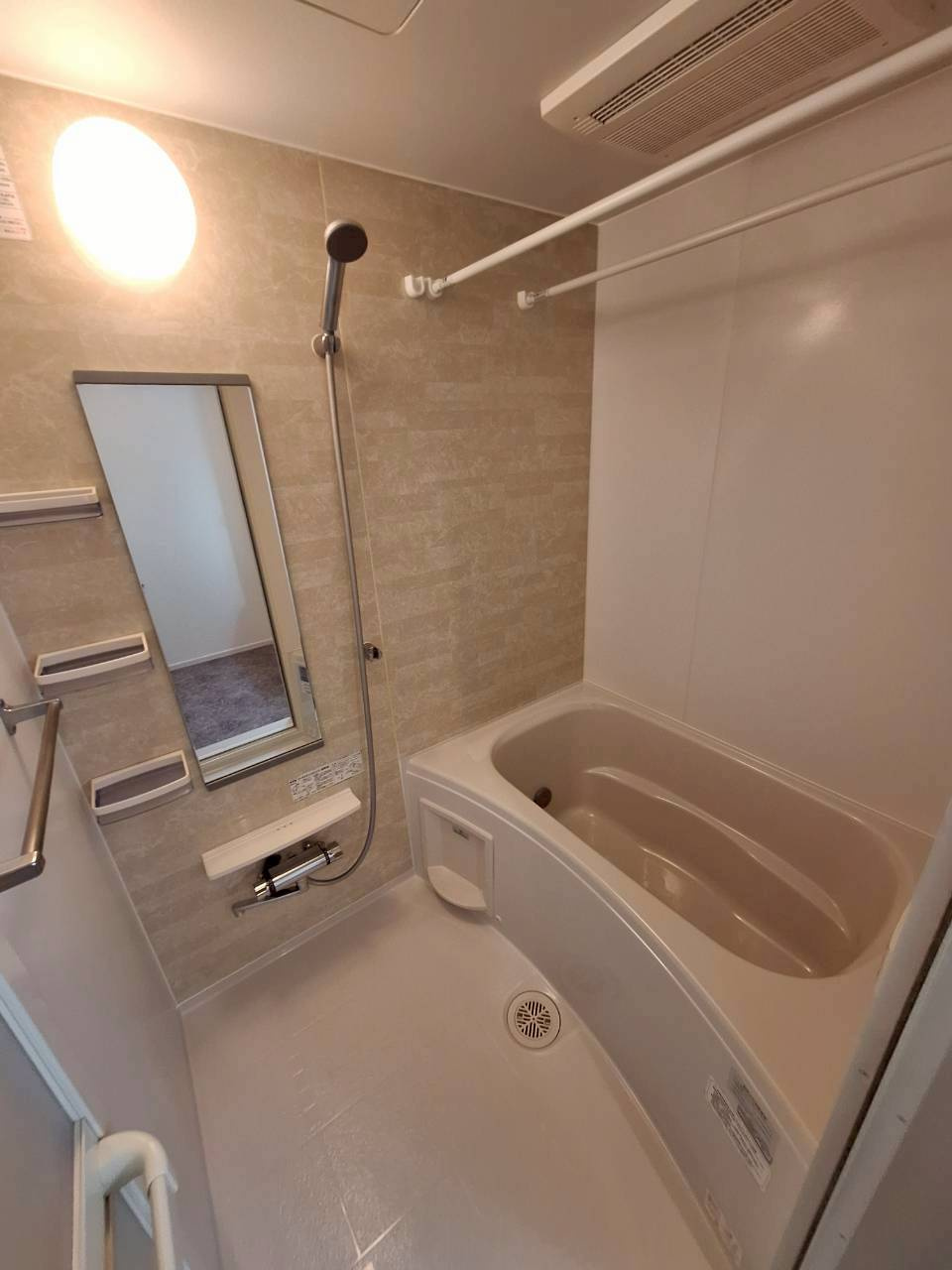 ＢＯＲＩＫＩむさしの　Ｎの独立洗面台