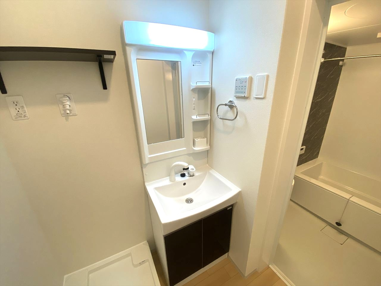 コーセー飯田の独立洗面台