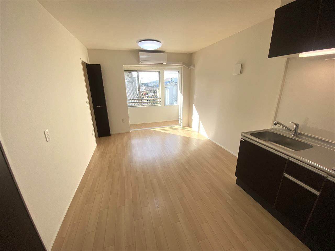 コーセー飯田の居間・リビング