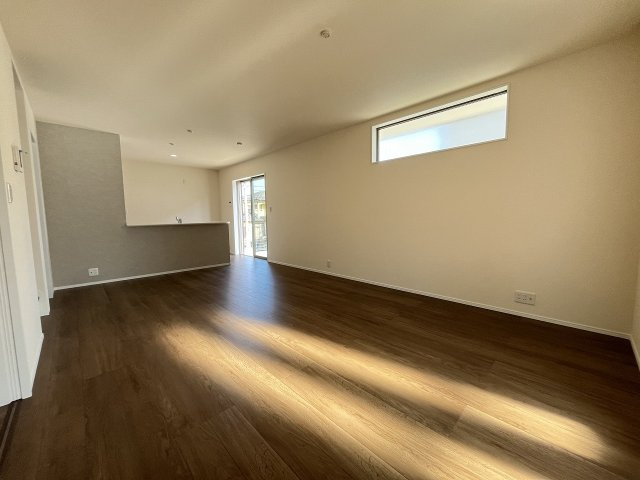 【居間・リビング】 | 福岡市南区大平寺1丁目第1　1号棟（全2棟）【仲介手数料無料・0円】 | 現地写真。