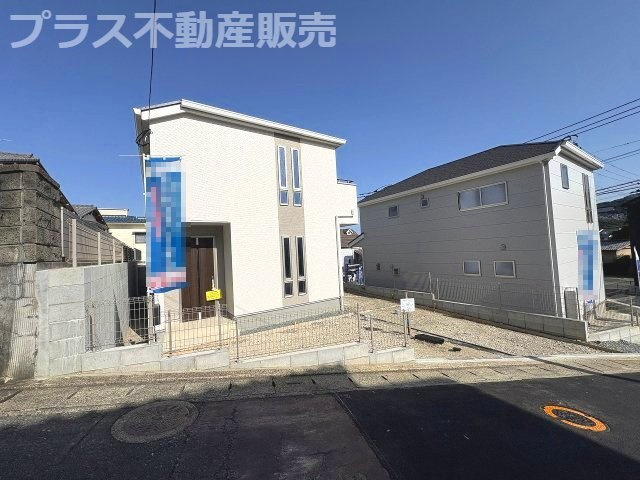 【外観】 | 福岡市南区大平寺1丁目第1　1号棟（全2棟）【仲介手数料無料・0円】 | 現地写真。プラス不動産販売なら、現場の全ての棟をまとめてご見学頂けます。