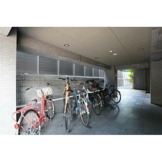 【その他共用部分】 | 駐輪場完備。