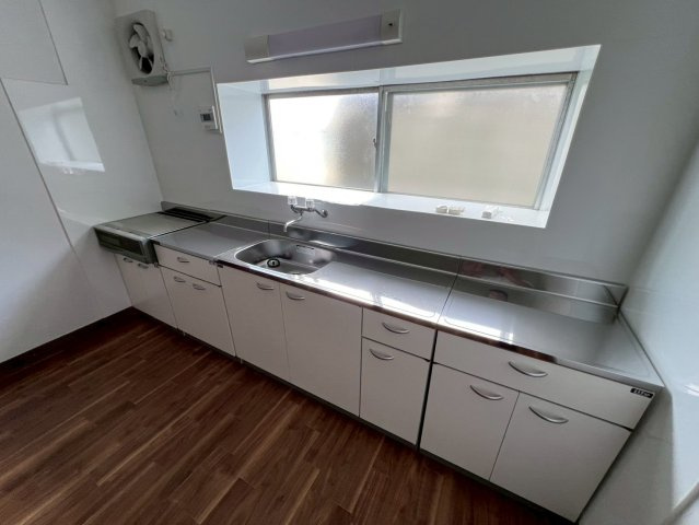 和歌山市森小手穂・中古戸建・54707のキッチン