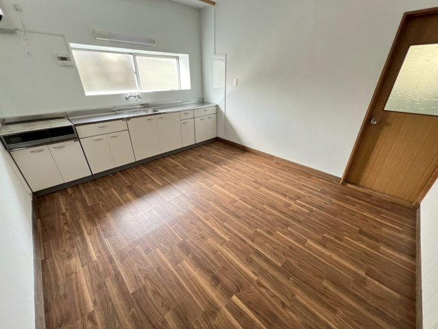 和歌山市森小手穂・中古戸建・54707のキッチン