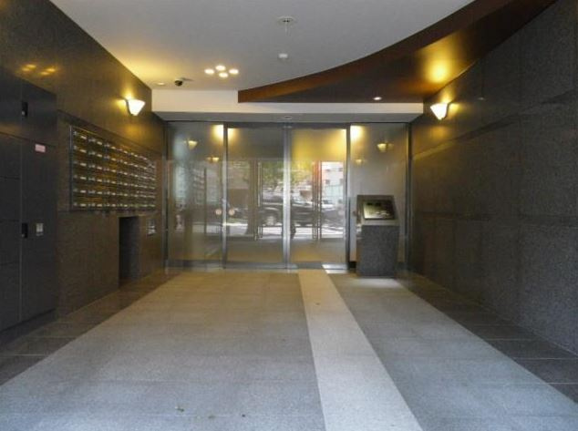 ルーブル神宮前のロビー|ルーブル神宮前