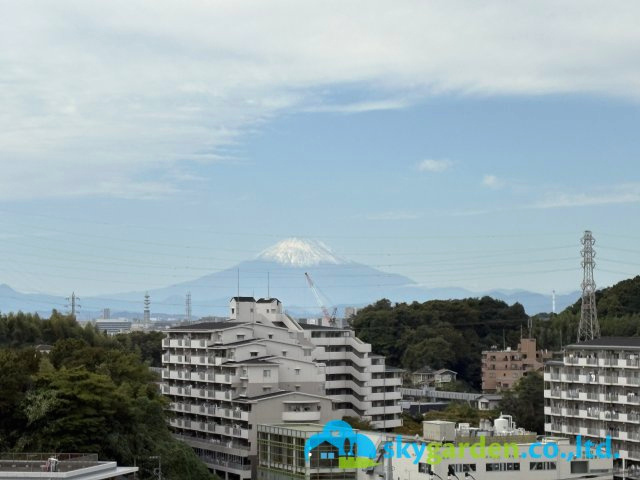 富士山遠望の鎌倉市台の新築全2棟　2号棟の展望|天候により富士山が見える新築一戸建てが完成