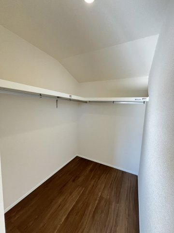 【収納】 | 福岡市南区大平寺1丁目第1　2号棟（全2棟）【仲介手数料無料・0円】 | 現地写真。ウォークインクローゼットです。