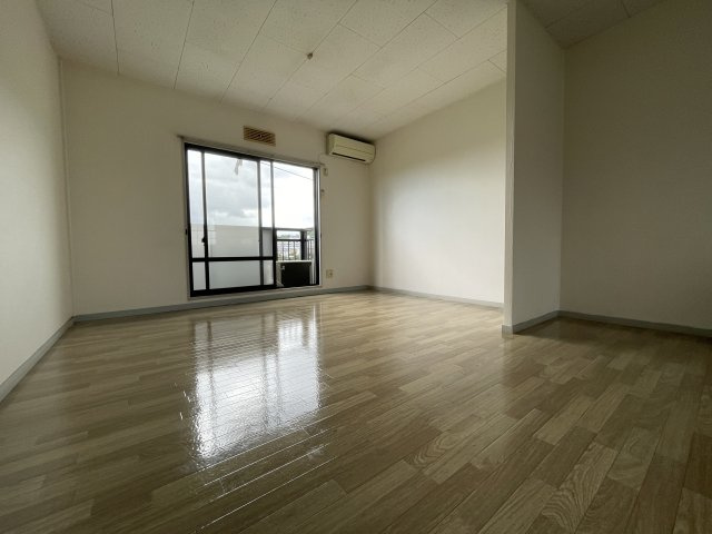 エーデルハイムAの洋室