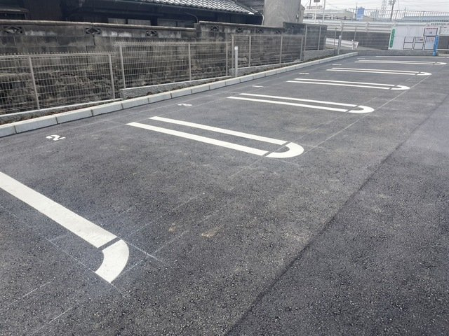 パルティール　ｄｅｕｘの駐車場|駐車場があります