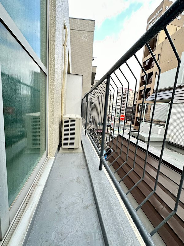 ビタミンテラス下山手のバルコニー
