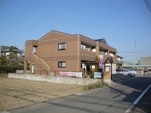 エンジョイ　ライフの外観|外観写真（昼）