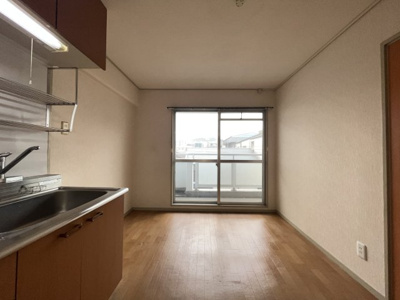 【居間・リビング】 | 布亀マンション