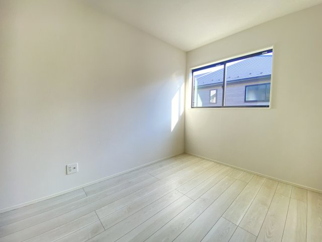 『八王子市新築戸建て』八王子市暁町3-2-5【仲介手数料無料】　　３期　の洋室|～仲介手数料無料☆八王子ひなた不動産～八王子市暁町　新築戸建て