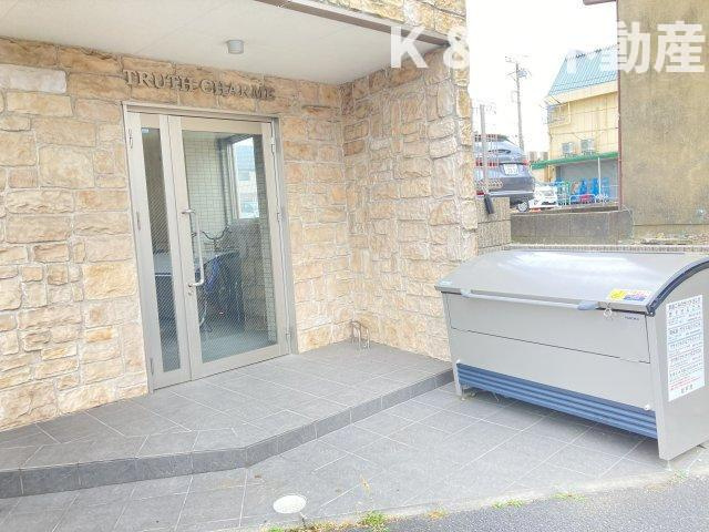 TRUTH CHARMEのロビー|毎日通るロビーはこのようになっています