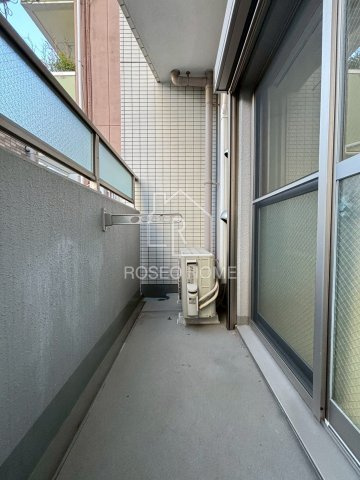 パークサイド法円坂のバルコニー