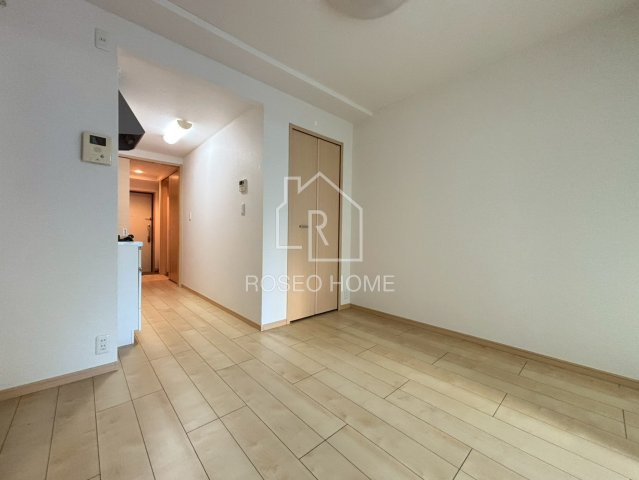 パークサイド法円坂の内装