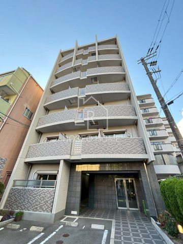 パークサイド法円坂の外観